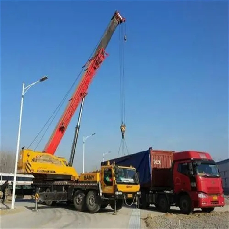 安次吊车出租吊装大件的时候的注意事项